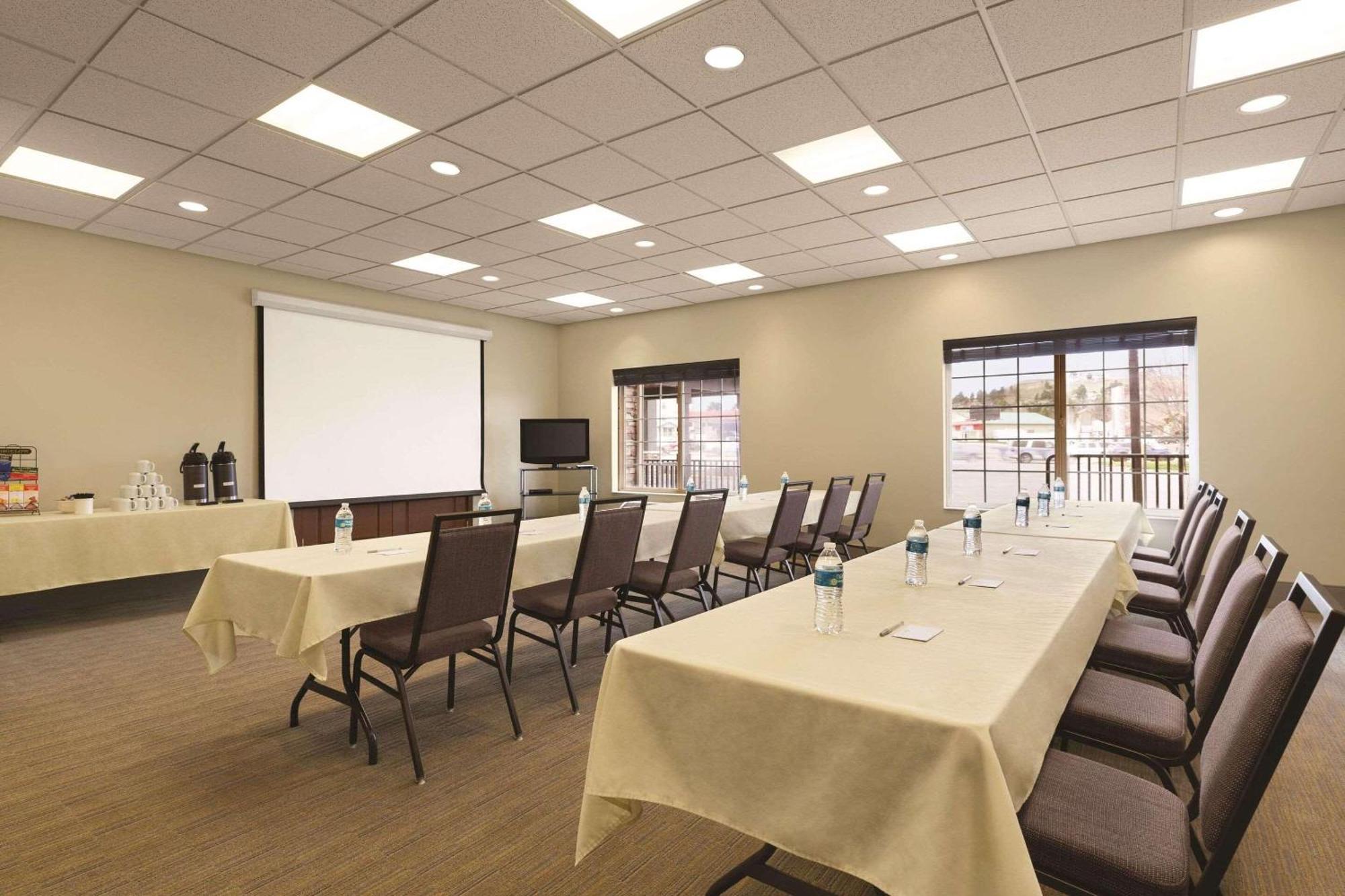 Country Inn & Suites By Radisson, Billings, Mt ภายนอก รูปภาพ
